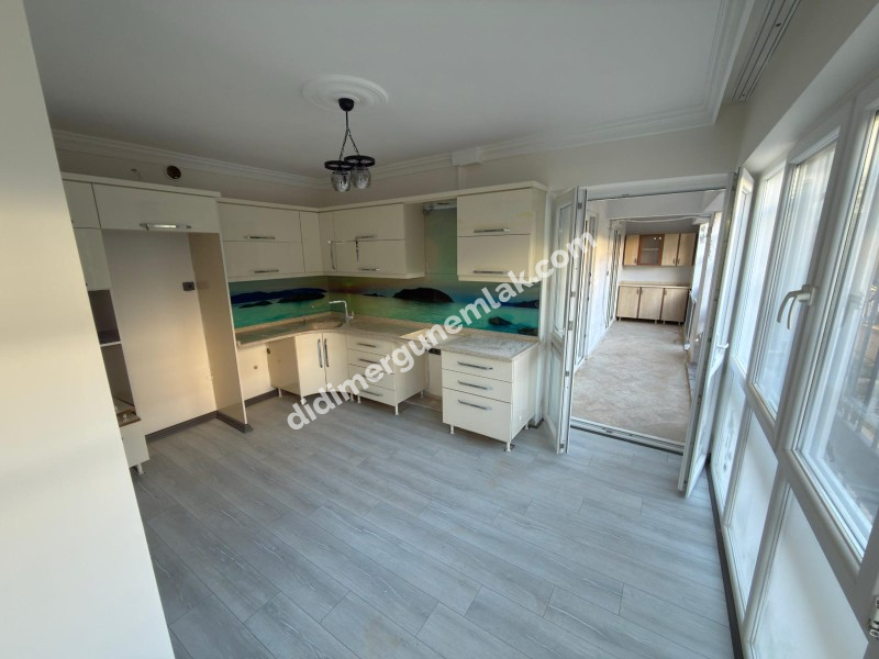 DİDİM ALTINKUM’DA DENİZE SADECE 150 METRE MESAFEDE GENİŞ VE KONFORLU 2+1 SATILIK DAİRE