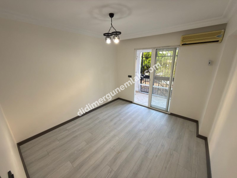 DİDİM ALTINKUM’DA DENİZE SADECE 150 METRE MESAFEDE GENİŞ VE KONFORLU 2+1 SATILIK DAİRE