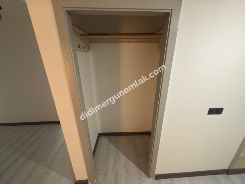 DİDİM ALTINKUM’DA DENİZE SADECE 150 METRE MESAFEDE GENİŞ VE KONFORLU 2+1 SATILIK DAİRE