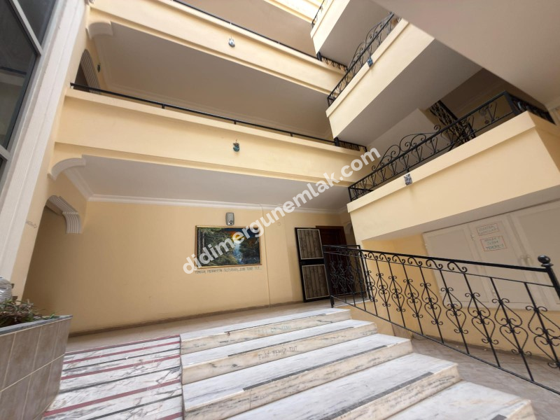 DİDİM ALTINKUM’DA DENİZE SADECE 150 METRE MESAFEDE GENİŞ VE KONFORLU 2+1 SATILIK DAİRE