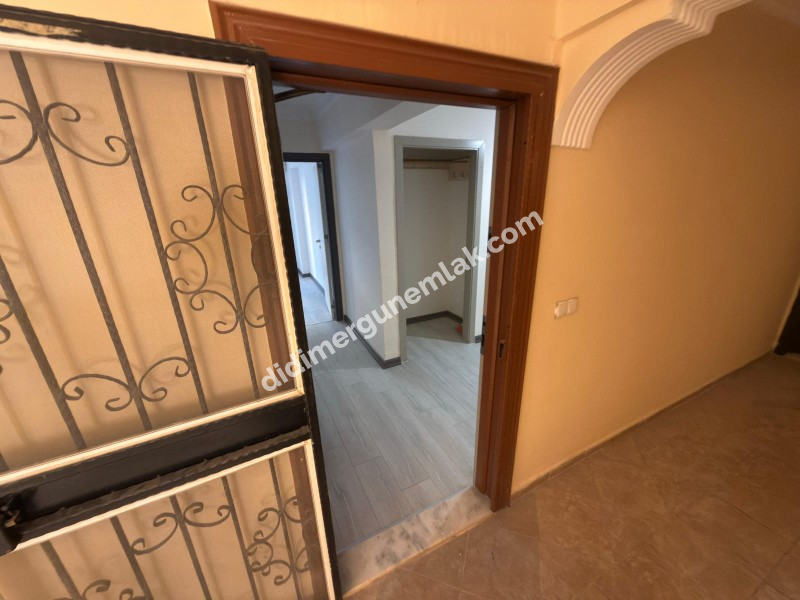 DİDİM ALTINKUM’DA DENİZE SADECE 150 METRE MESAFEDE GENİŞ VE KONFORLU 2+1 SATILIK DAİRE