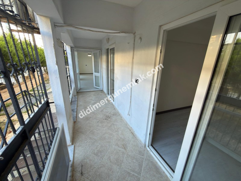 DİDİM ALTINKUM’DA DENİZE SADECE 150 METRE MESAFEDE GENİŞ VE KONFORLU 2+1 SATILIK DAİRE