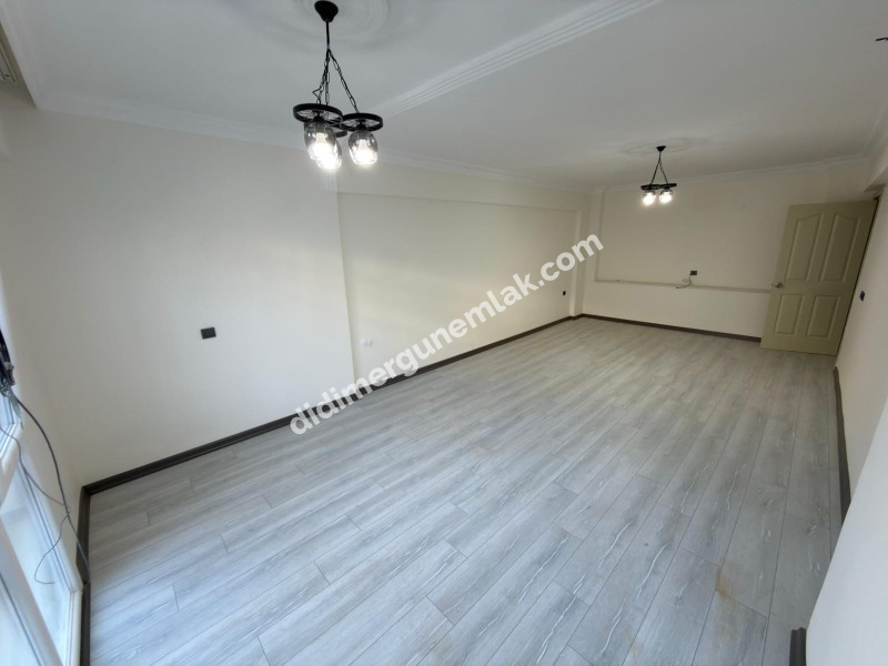 DİDİM ALTINKUM’DA DENİZE SADECE 150 METRE MESAFEDE GENİŞ VE KONFORLU 2+1 SATILIK DAİRE