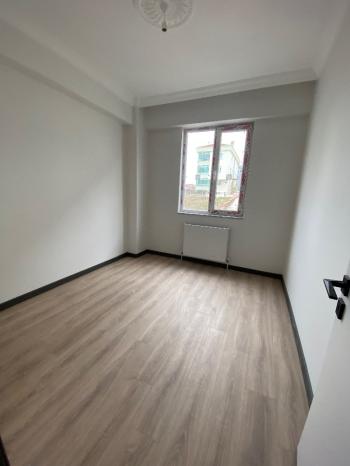 GÜVENAY - ÇORUM BAHÇELİEVLER MAH. SÜLÜKLÜEVLERDE SATILIK 2+1 DAİRE
