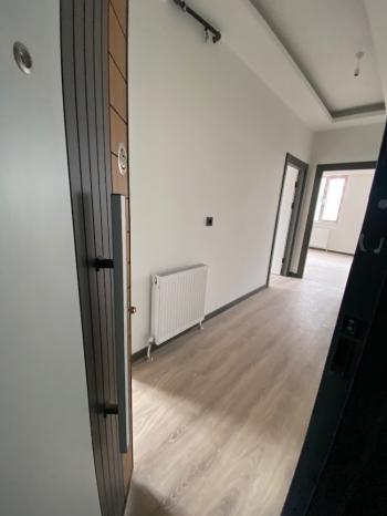 GÜVENAY - ÇORUM BAHÇELİEVLER MAH. SÜLÜKLÜEVLERDE SATILIK 2+1 DAİRE