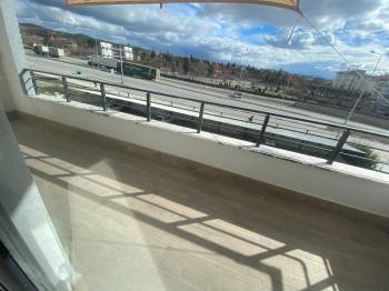 GÜVENAY – ÇORUM ÜÇTUTLAR MAH. ÇEVRE YOLU BULVARI ÜZERİ – 3+1 SIFIR DAİRE