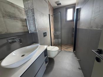  GİRNE  ÇATALKÖY'DE   SATILIK HAVUZLU VİLLA 