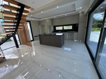  GİRNE  ÇATALKÖY'DE   SATILIK HAVUZLU VİLLA 