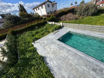  GİRNE  ÇATALKÖY'DE   SATILIK HAVUZLU VİLLA 