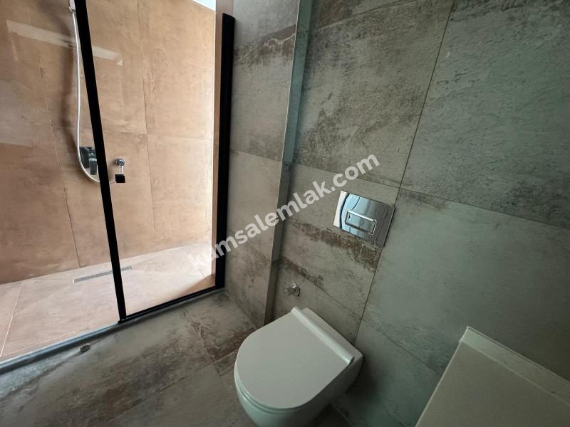  GİRNE  ÇATALKÖY'DE   SATILIK HAVUZLU VİLLA 