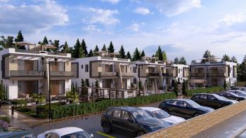 KKTC Girne Lapta'da Denize Yürüyüş Mesafesinde Site İçerisinde Satılık 1+1 Fırsat Daireler