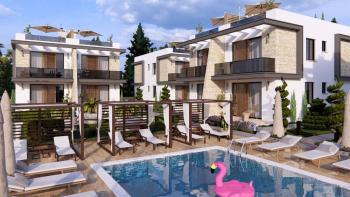 KKTC Girne Lapta'da Denize Yürüyüş Mesafesinde Site İçerisinde Satılık 1+1 Fırsat Penthouse Daireler