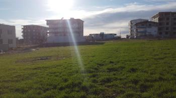 TURGUT ÖZAL MAHALLESİNDE SATILIK 382 m² KUZEY CEPHELİ ARSA