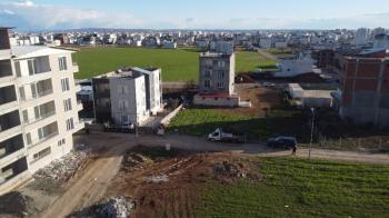 YILMAZ EMLAK'TAN GİRNE MAHALLESİNDE SATILIK 686 m² KÖŞEBAŞI ARSA