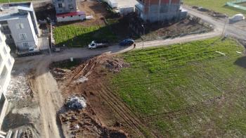 YILMAZ EMLAK'TAN GİRNE MAHALLESİNDE SATILIK 686 m² KÖŞEBAŞI ARSA