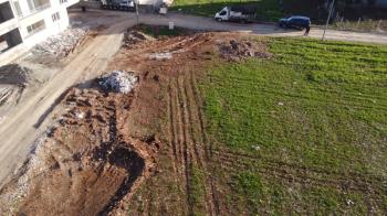 YILMAZ EMLAK'TAN GİRNE MAHALLESİNDE SATILIK 686 m² KÖŞEBAŞI ARSA