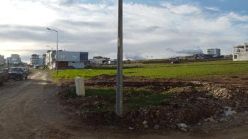 YILMAZ EMLAK'TAN GİRNE MAHALLESİNDE SATILIK 686 m² KÖŞEBAŞI ARSA