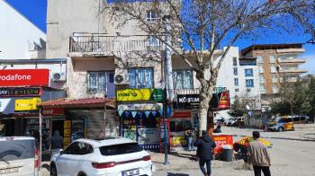 YILMAZ EMLAK'TAN KAHTA KAYMAKAMLIK CİVARINDA SATILIK 25 m2 DÜKKAN