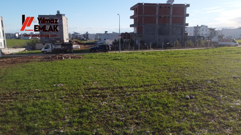 YILMAZ EMLAK'TAN GİRNE MAHALLESİNDE SATILIK 686 m² KÖŞEBAŞI ARSA