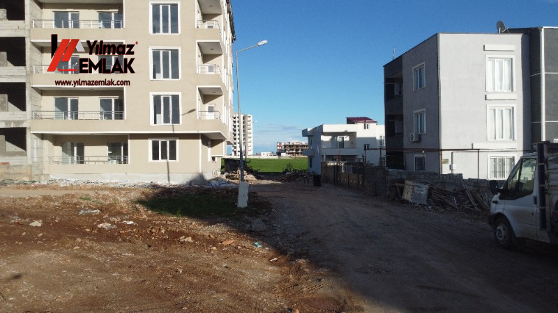 YILMAZ EMLAK'TAN GİRNE MAHALLESİNDE SATILIK 686 m² KÖŞEBAŞI ARSA