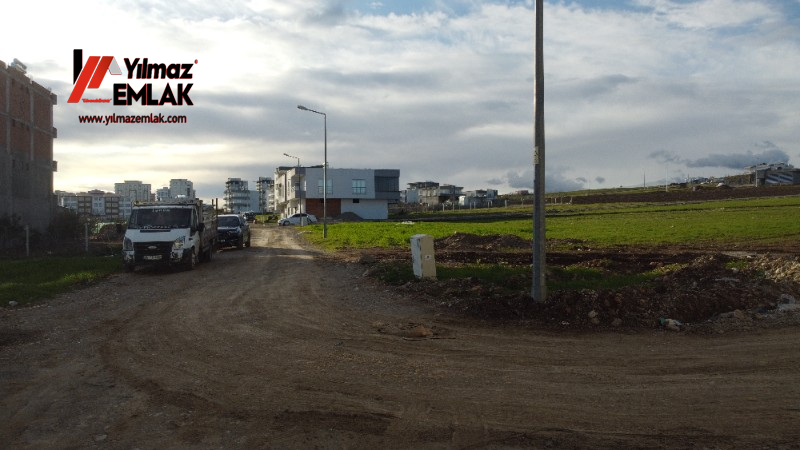 YILMAZ EMLAK'TAN GİRNE MAHALLESİNDE SATILIK 686 m² KÖŞEBAŞI ARSA