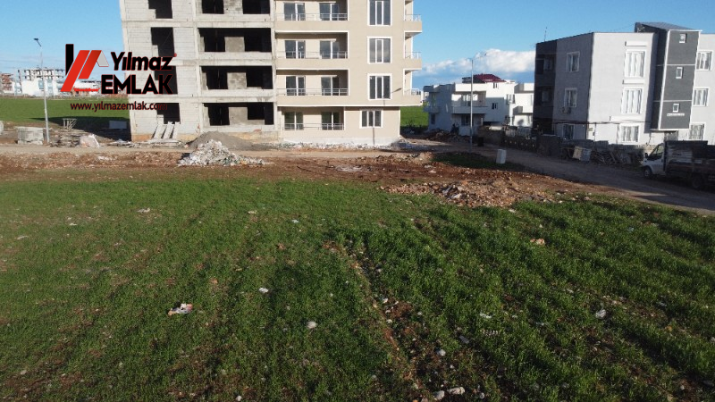 YILMAZ EMLAK'TAN GİRNE MAHALLESİNDE SATILIK 686 m² KÖŞEBAŞI ARSA