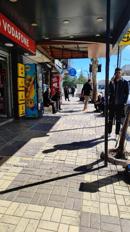 YILMAZ EMLAK'TAN KAHTA KAYMAKAMLIK CİVARINDA SATILIK 25 m2 DÜKKAN