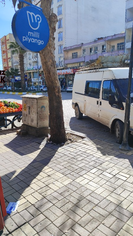YILMAZ EMLAK'TAN KAHTA KAYMAKAMLIK CİVARINDA SATILIK 25 m2 DÜKKAN