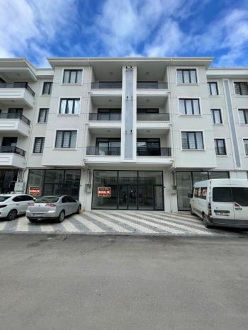AFYON ÜÇOK EMLAKTAN SELÇUKLU MAH 100M² İŞLEK BÖLGEDE KİRALIK DÜKKAN 