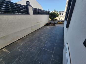 HİSAR MAHALLESİNDE OTOPARKLI | TERASLI | GÜNEYBATI CEPHELİ 3+1 VİLLA