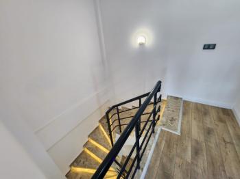 HİSAR MAHALLESİNDE OTOPARKLI | TERASLI | GÜNEYBATI CEPHELİ 3+1 VİLLA