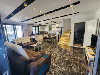 HİSAR MAHALLESİNDE OTOPARKLI | TERASLI | GÜNEYBATI CEPHELİ 3+1 VİLLA