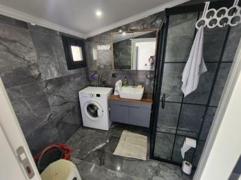 HİSAR MAHALLESİNDE OTOPARKLI | TERASLI | GÜNEYBATI CEPHELİ 3+1 VİLLA