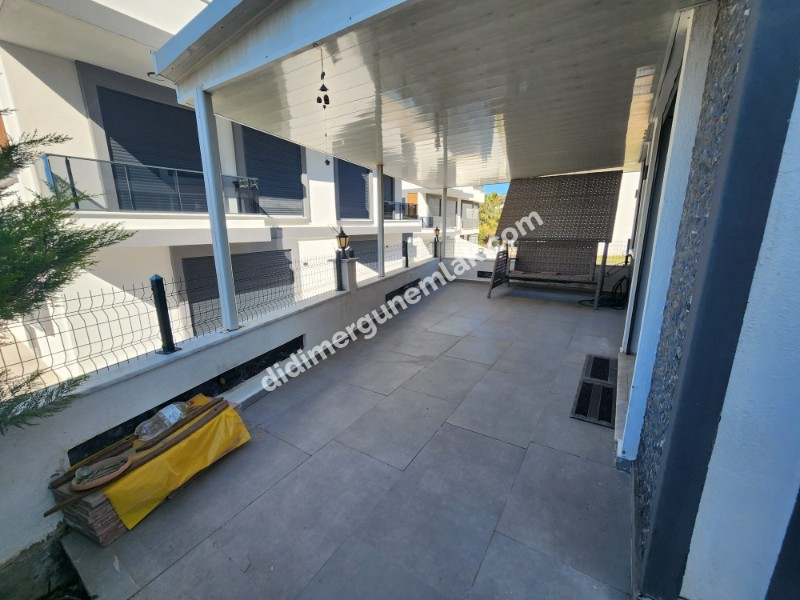 HİSAR MAHALLESİNDE OTOPARKLI | TERASLI | GÜNEYBATI CEPHELİ 3+1 VİLLA