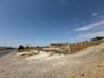 GÜVENAY - ÇORUM ANKARA YOLU ÜZERİ  SATILIK BÜYÜK BAŞ BESİ ÇİFTLİĞİ