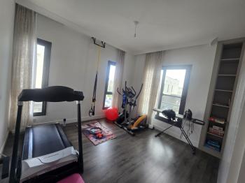 Edremit Bölgesi Elit Konumda Satılık Villa