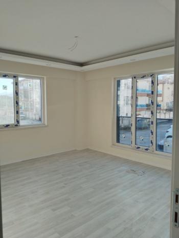 AFYON ÜÇOK EMLAKTAN FATİH MAH SIFIR GENİŞ 3+1 105M² SATILIK DAİRELER 