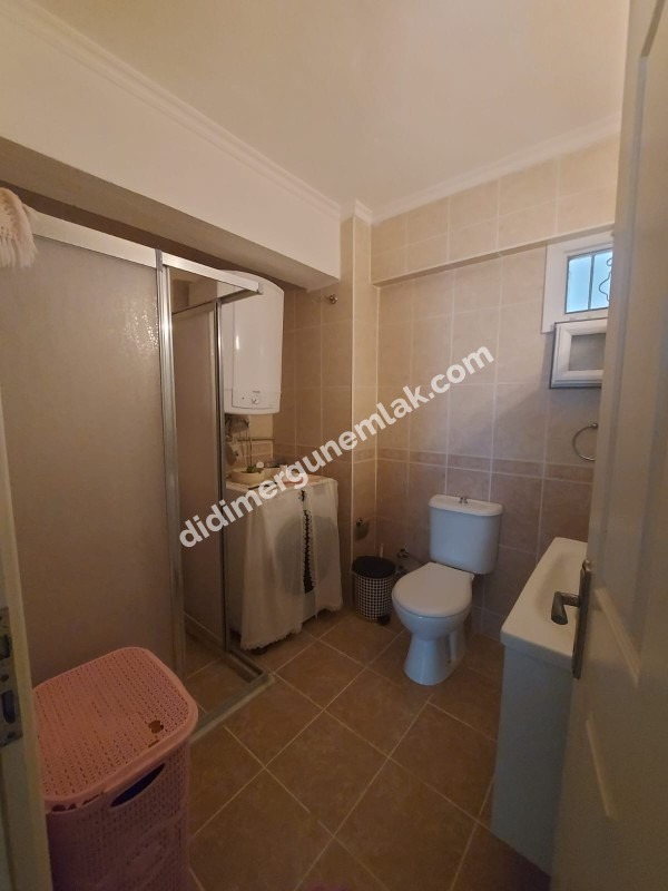 DİDİM’DE EFELER MAHALLESİNDE YÜKSEK GİRİŞ EBEVEYN BANYOLU 3+1 SATILIK DAİREGENİŞ 3+1 FIRSATI!