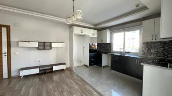 Elmas’tan Akdeniz Mh’de Zeytinli Cd Üzerinde Geniş Ferah 4+1