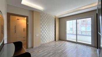 Elmas’tan Akdeniz Mh’de Zeytinli Cd Üzerinde Geniş Ferah 4+1