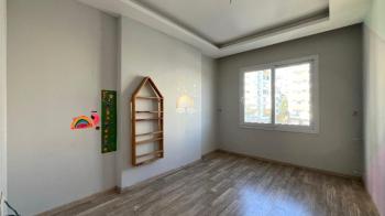 Elmas’tan Akdeniz Mh’de Zeytinli Cd Üzerinde Geniş Ferah 4+1