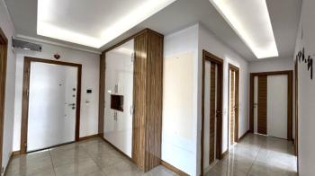 Elmas’tan Akdeniz Mh’de Zeytinli Cd Üzerinde Geniş Ferah 4+1