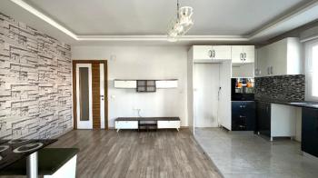 Elmas’tan Akdeniz Mh’de Zeytinli Cd Üzerinde Geniş Ferah 4+1