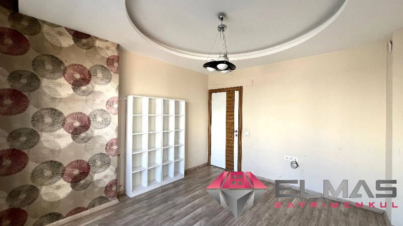 Elmas’tan Akdeniz Mh’de Zeytinli Cd Üzerinde Geniş Ferah 4+1