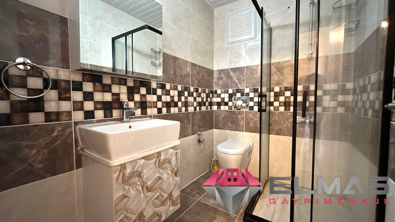 Elmas’tan Akdeniz Mh’de Zeytinli Cd Üzerinde Geniş Ferah 4+1