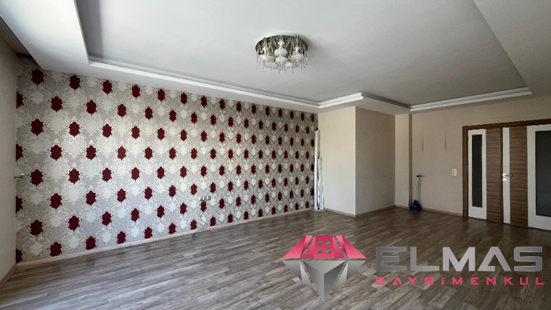 Elmas’tan Akdeniz Mh’de Zeytinli Cd Üzerinde Geniş Ferah 4+1