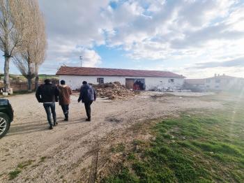 GÜVENAY - ÇORUM CEMİLBEY YOLU ESKİEKİN  KÖYÜ YOLU ÜZERİNDE SATILIK ÇİFTLİK 