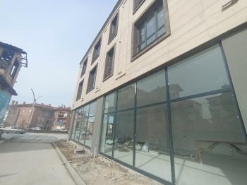 Güvenay - Çorum  Üçtutlar Mah. Recep Tayyip Erdoğan Caddesi Üzeri Kiralık Dükkan Mağaza 