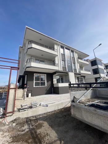 GÜVENAY - ÇORUM ÇEPNİ MAH. KENT PARK ALTI  2+1 KİRALIK DAİRE 
