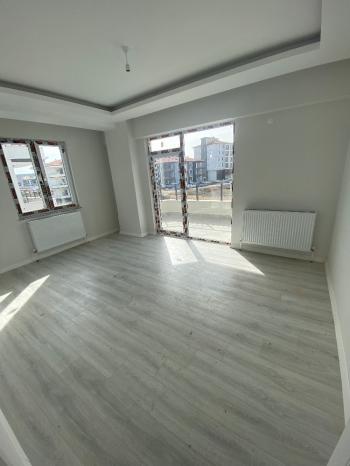 GÜVENAY - ÇORUM ÇEPNİ MAH. KENT PARK ALTI 2+1 KİRALIK DAİRE
